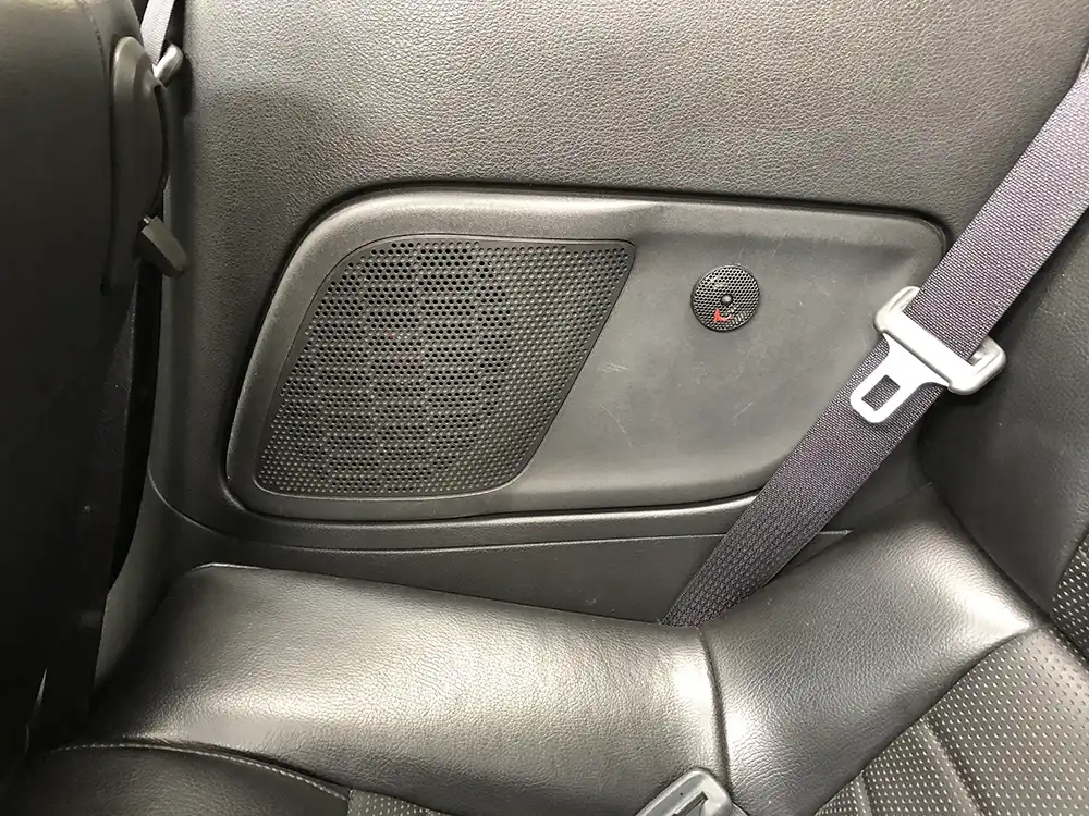 Custom Audio bilstereo monteringsbilleder Ford Mustang