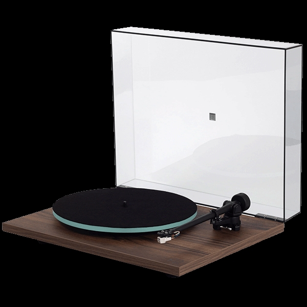 Rega Planar 2  Valnød med Carbon Pick-up