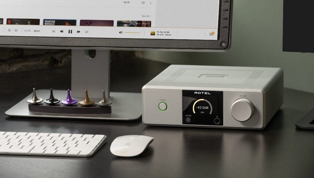 rotel-dx-5-lifestyle