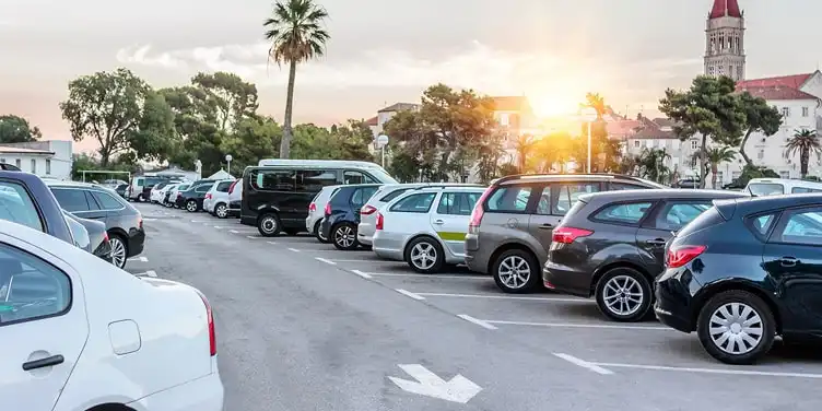 Alpine-DVR-F790-Advanced-Parking-Surveillance