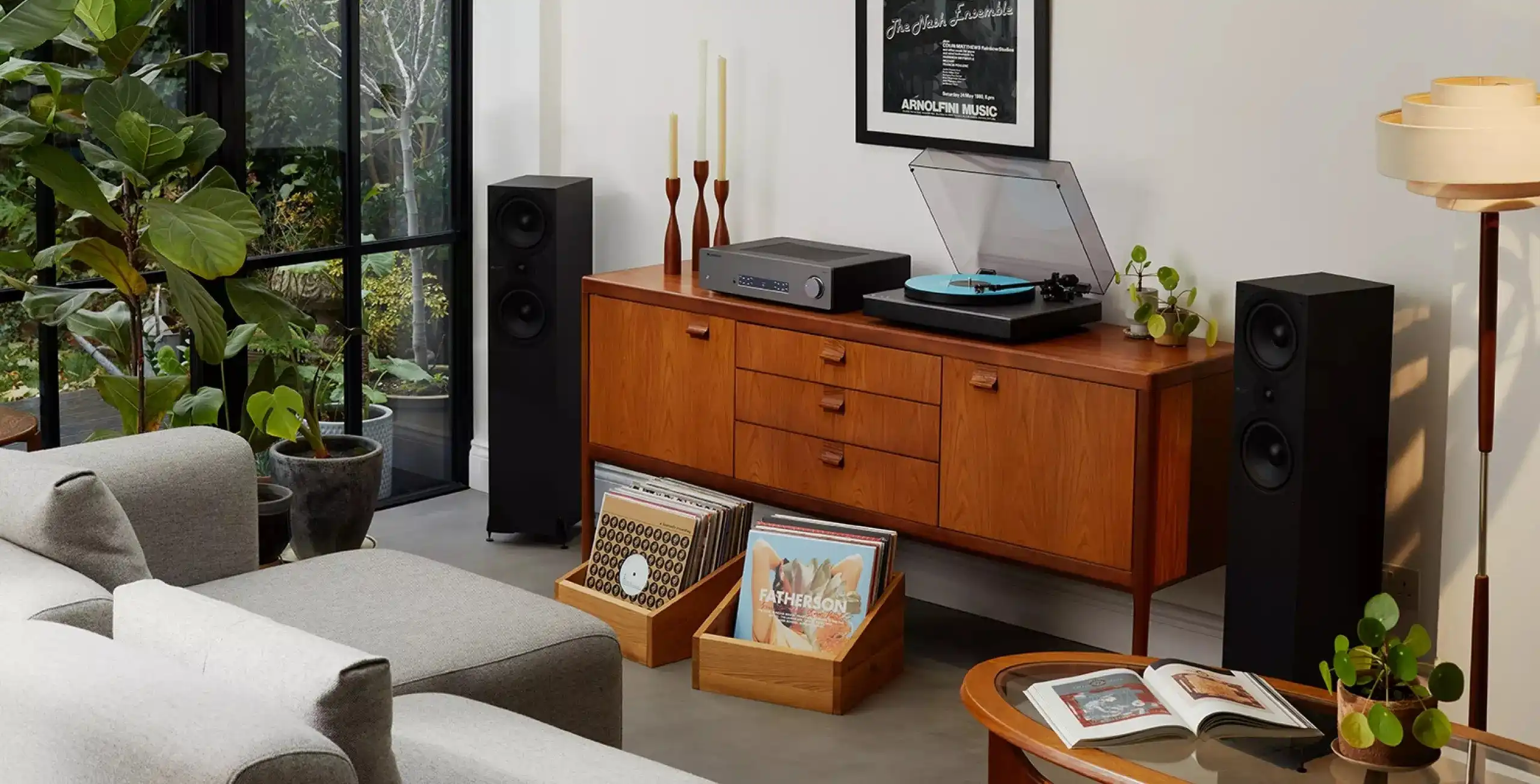 Cambridge-audio-Alva-lifestyle