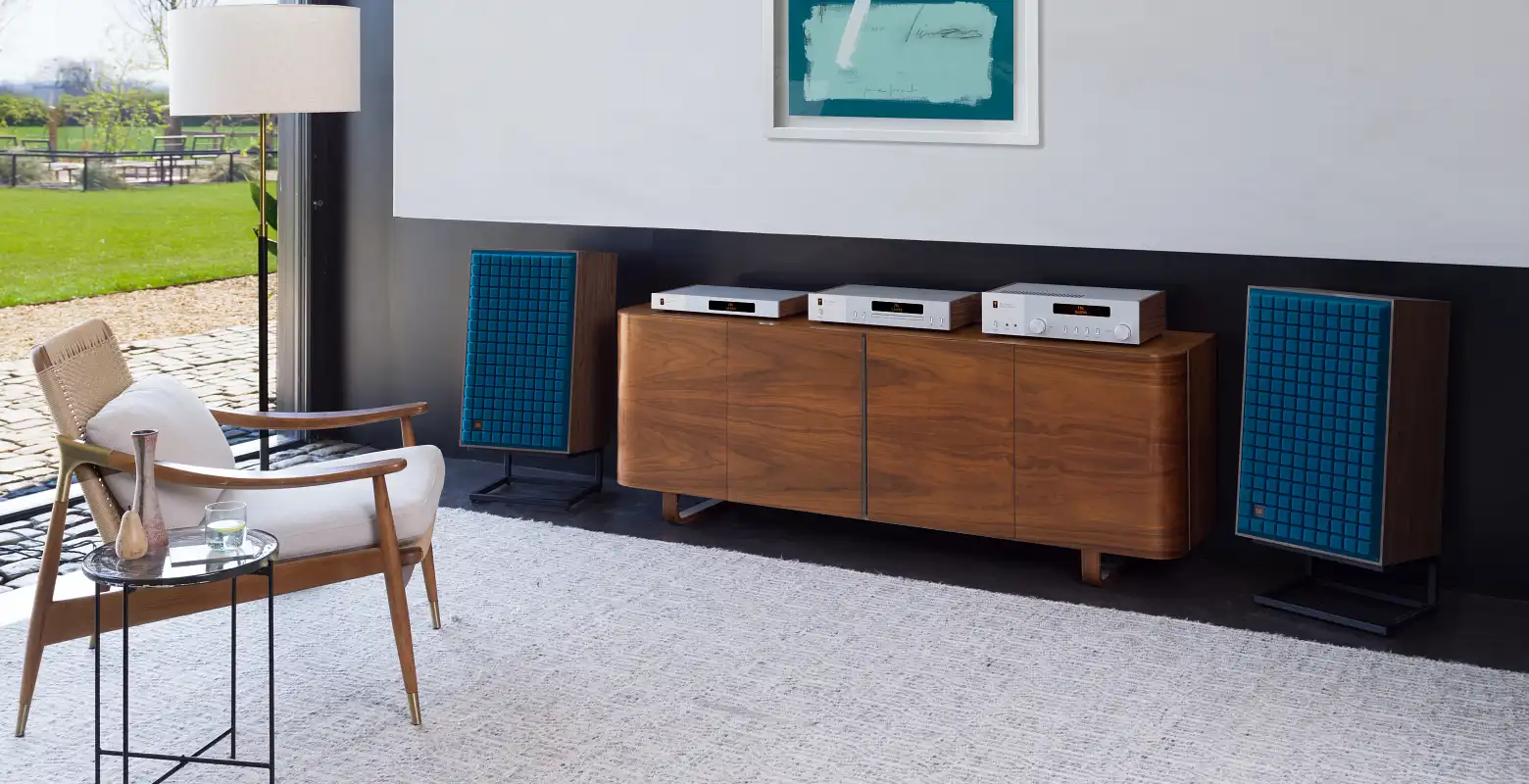 JBL-SA550-MP350-CD350-Lifestyle