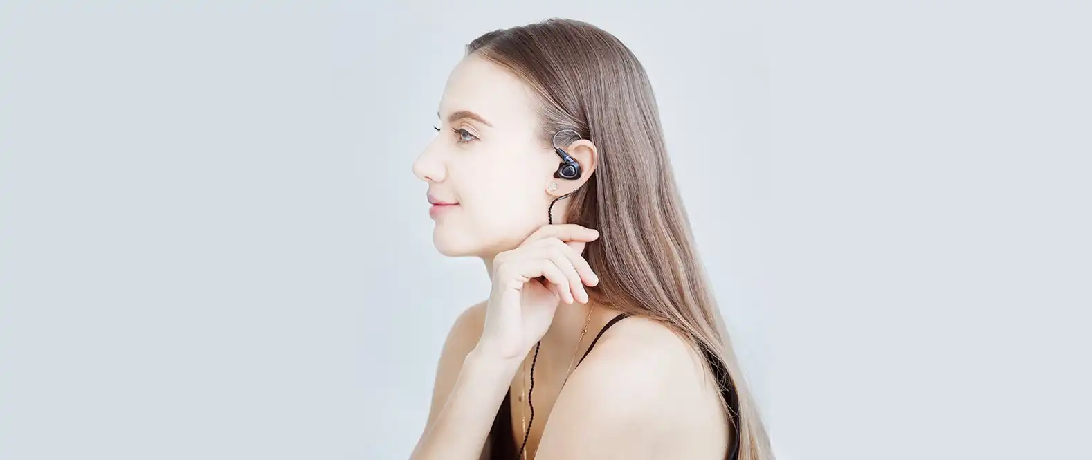 Shanling-ME100-lifestyle