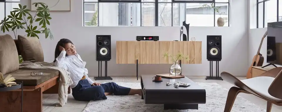 arcam-sa35-lifestyle