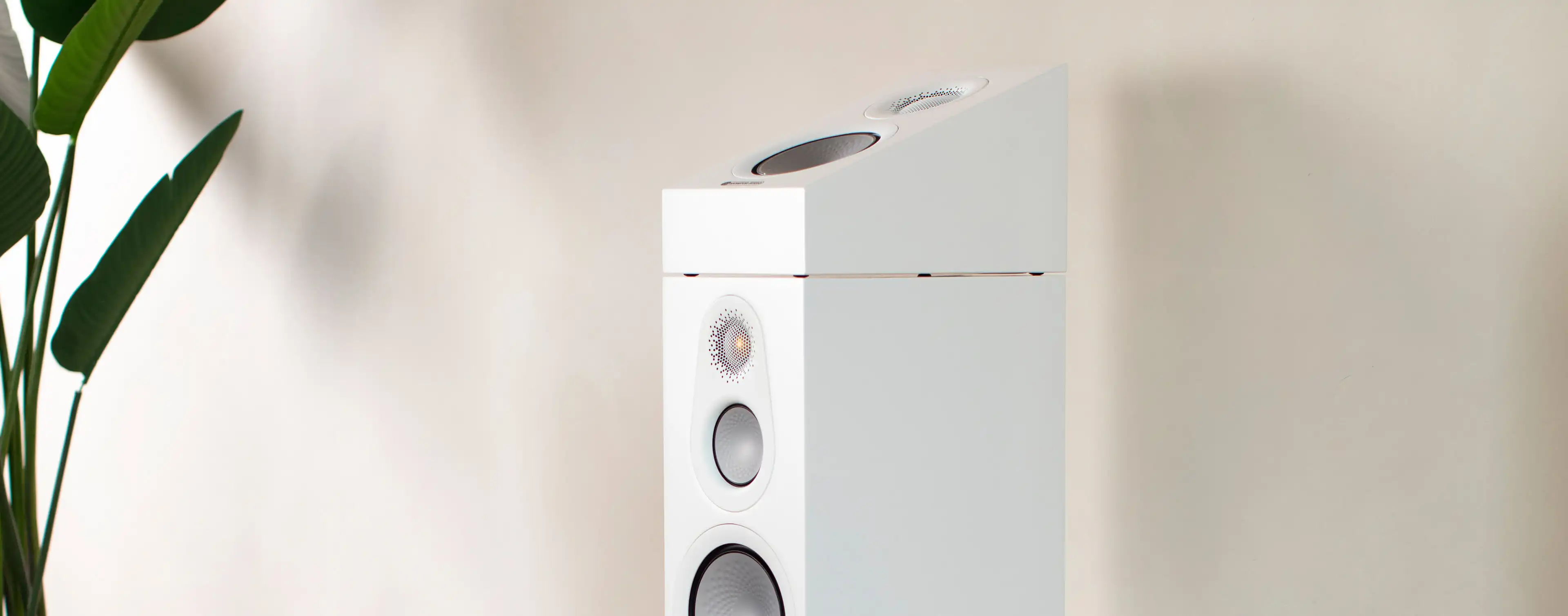 monitor-audio-silver-ams-7G-lifestyle