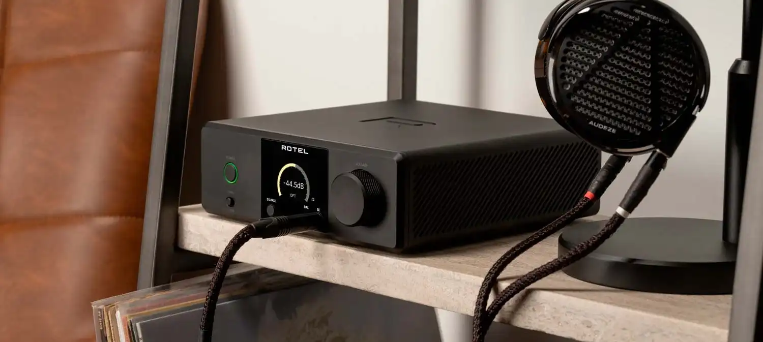 rotel-dx-3-lifestyle