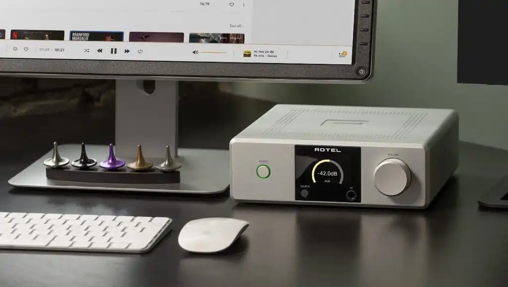 rotel-dx-5-lifestyle