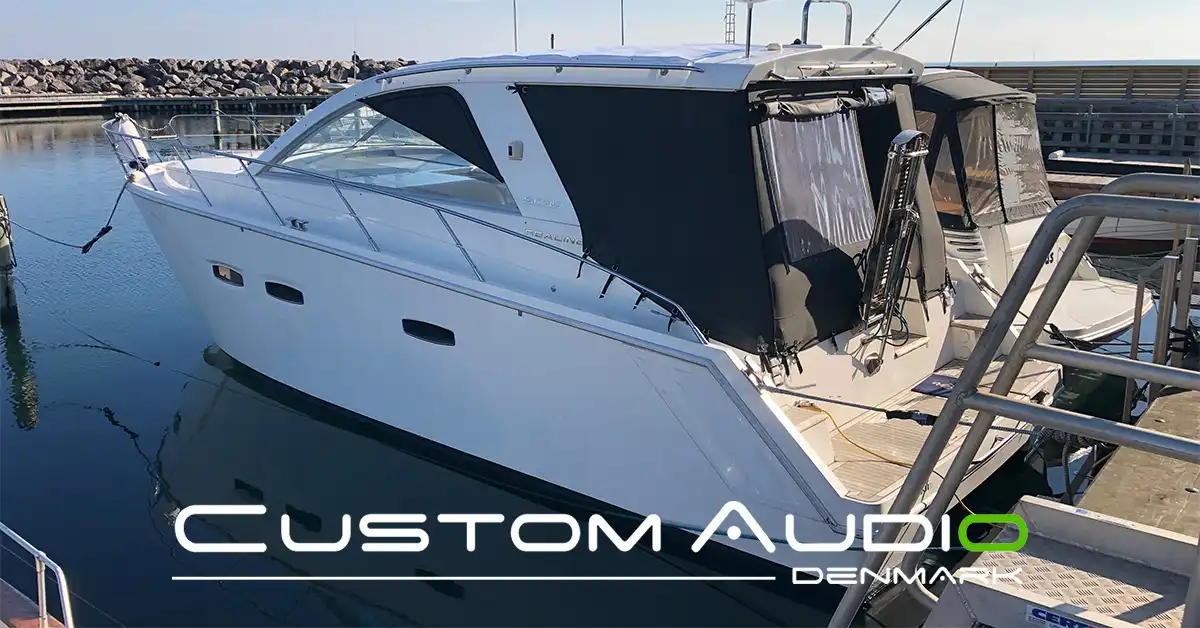 Custom Audio marine stereo monteringsbillede Sealine sc35